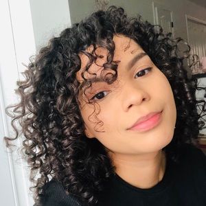 Meet your Posher, Ireida